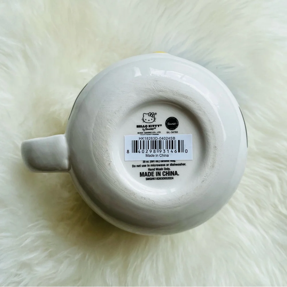 Hello Kitty Ceramic Mug - Picture 6 of 7